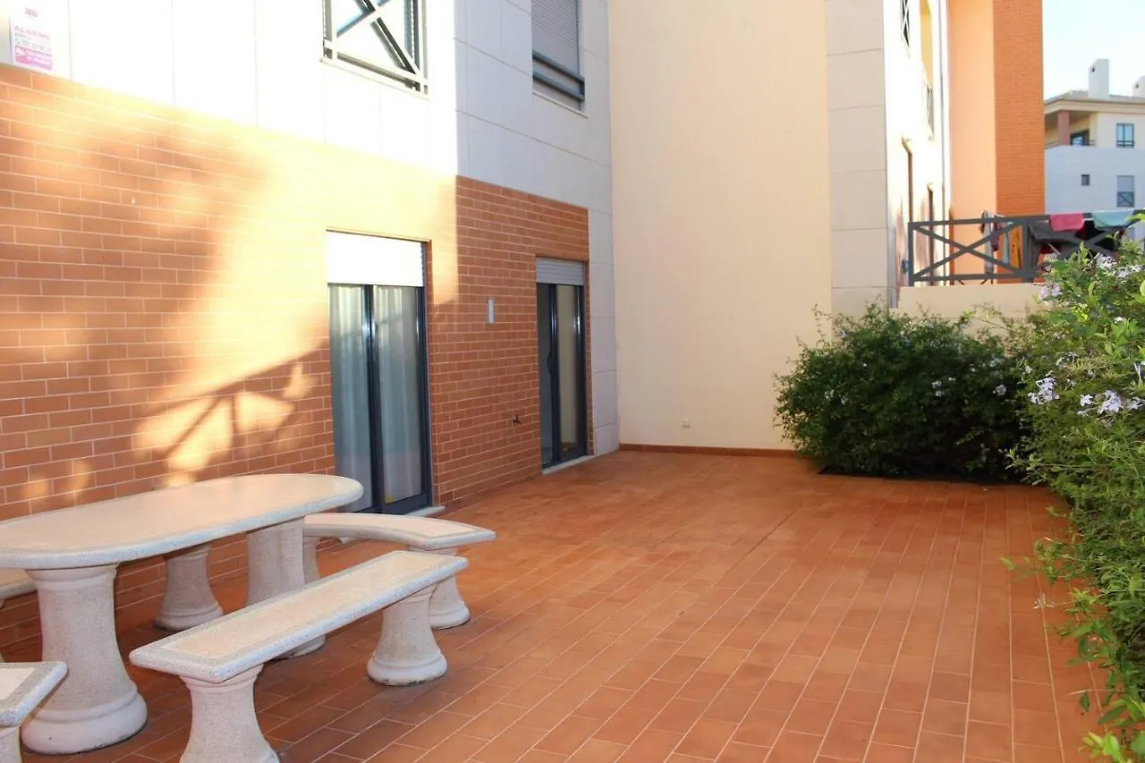 Charming 3-Bed Apartment In Albufeira